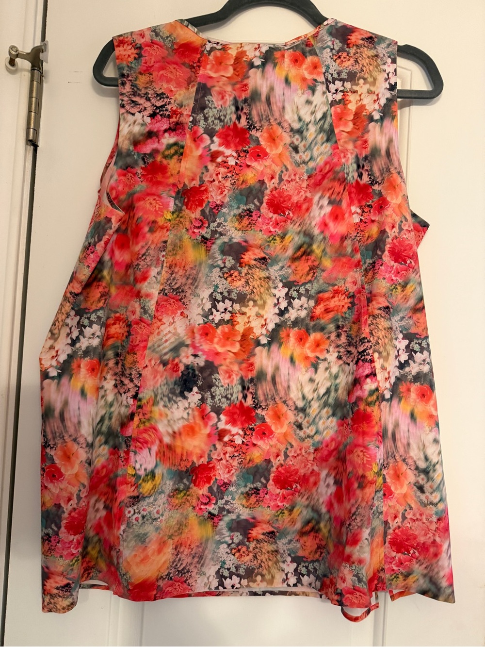 Athleta Floral Scoop Neck Sleeveless Top - Coral, Pink, Green